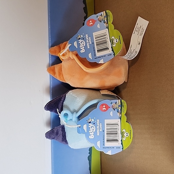 Bluey Plush Backpack Clips (Bingo and Bluey) Bundle - Picture 5 of 5